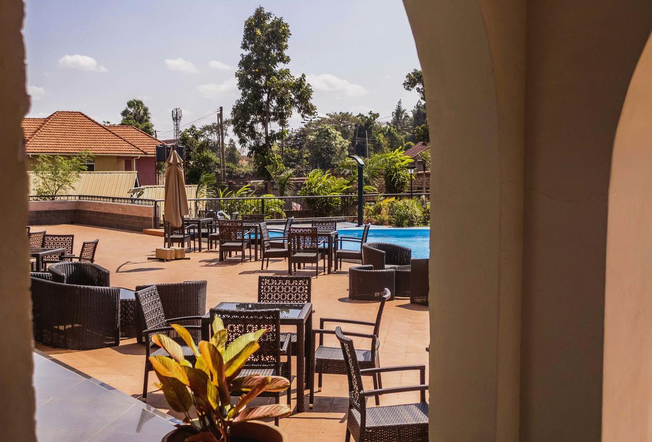 Hotel Duomo And Suites Kampala Luaran gambar